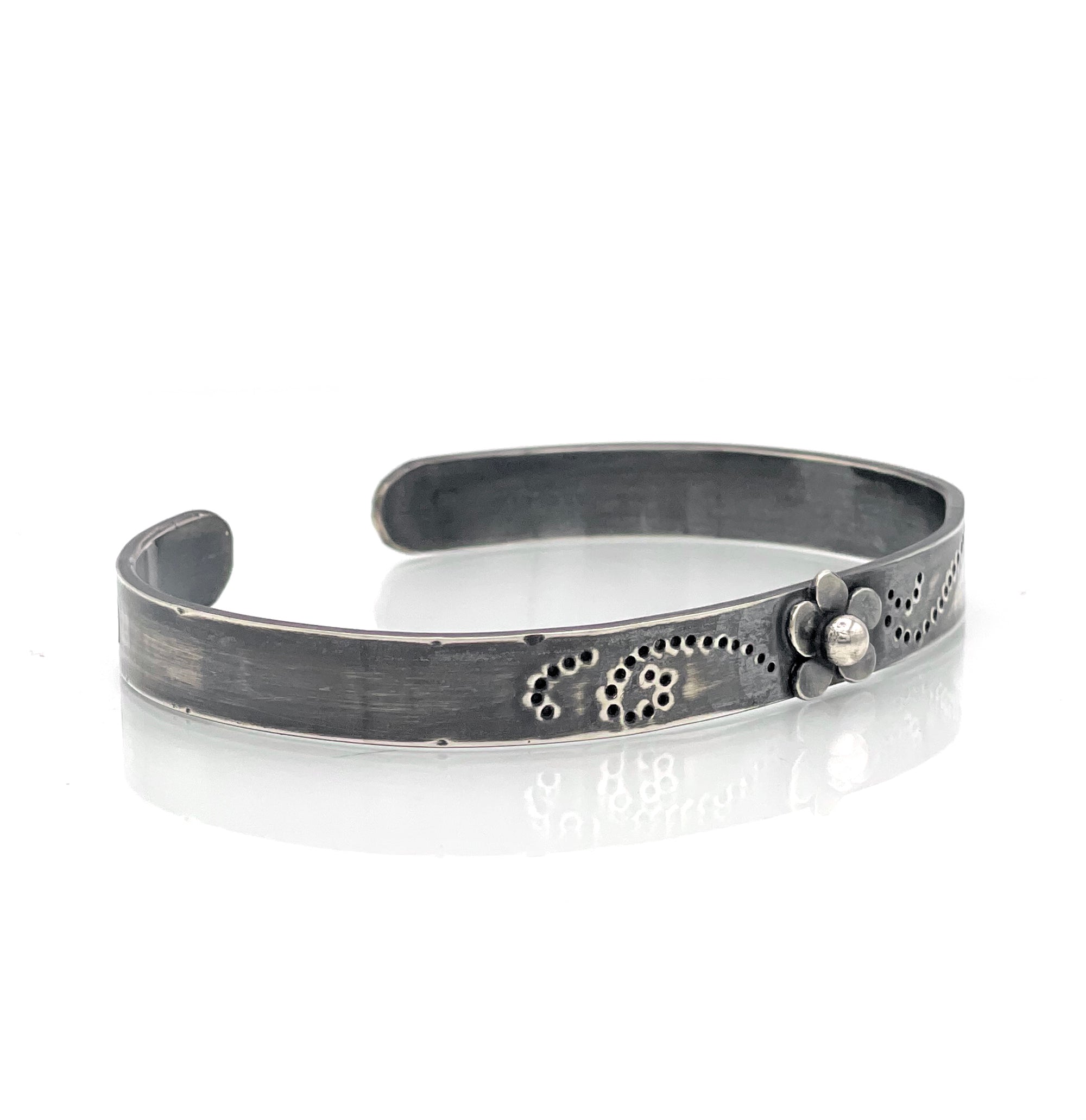 Flower cuff bracelet in sterling silver, Signed