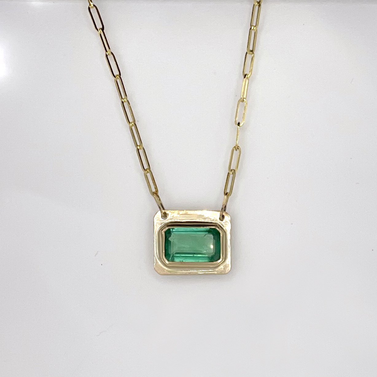Square emerald necklace - Malka Jewelry